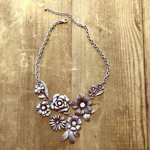 Chunky metal necklace